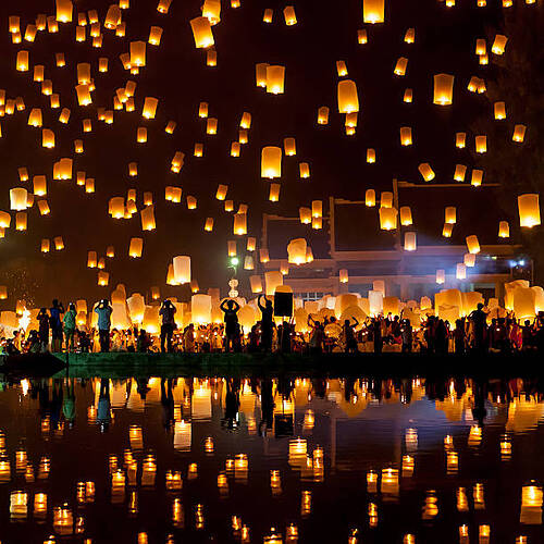 mass-sky-lantern-release